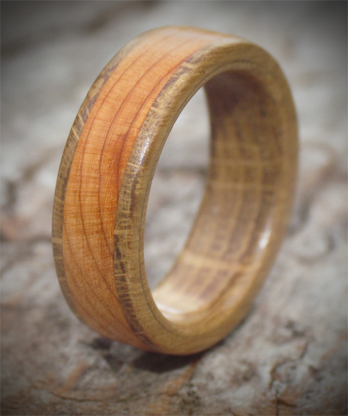 Wooden ring from yew and oak